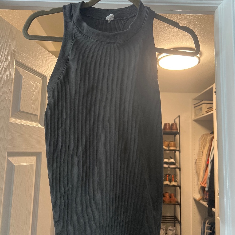 Athleta tank